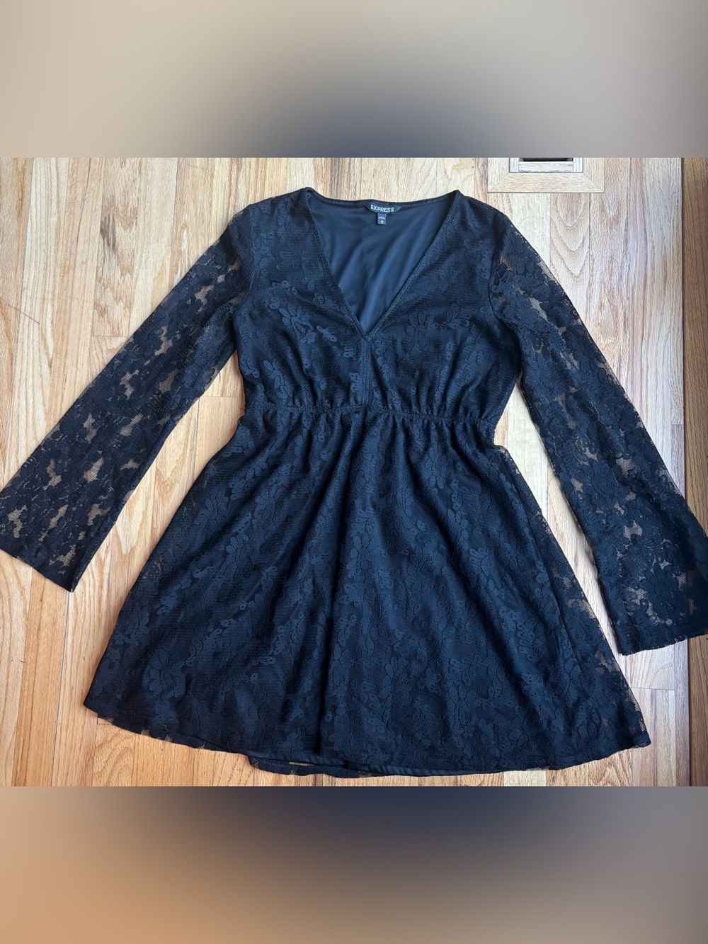 Women’s Express Lace V-neck Mini Dress